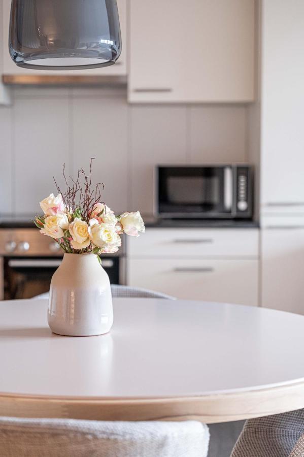 Modern 3Bdr Duplex With Skyroof In Trendy Zurich West Appartement Buitenkant foto