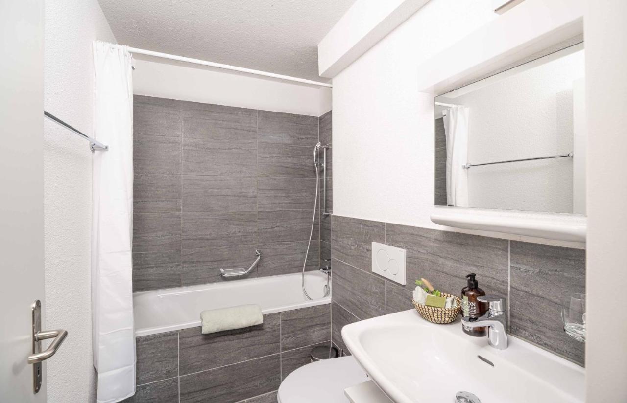 Modern 3Bdr Duplex With Skyroof In Trendy Zurich West Appartement Buitenkant foto